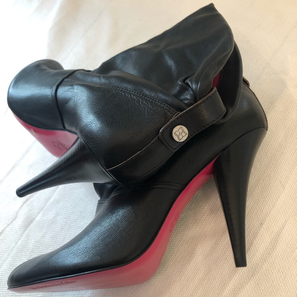 BCBGMaxazria Booties 😍